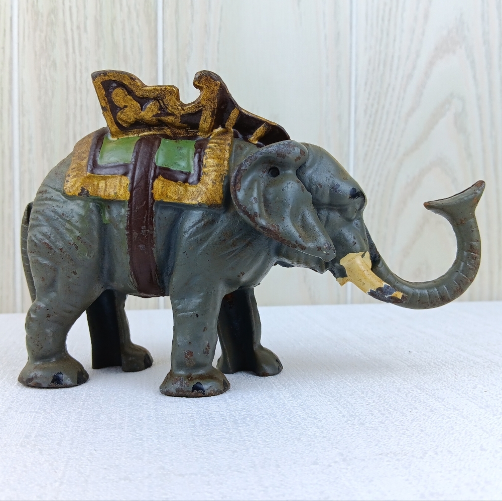 Vintage Cast Iron GRAY Blue Painted Elephant Mechanical Coin Bank WORKS.